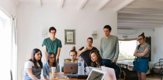 Jovem Aprendiz oferece chance para construir uma carreira Jovem Aprendiz oferece chance para construir uma carreira