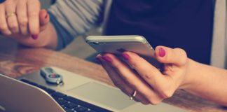 Empresas adotam WhatsApp para controle da inadimplência