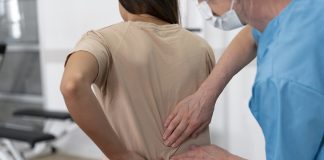 Desvios na coluna: exercícios ajudam a tratar o problema