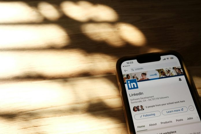 Construção de marca pessoal no LinkedIn gera novas oportunidades profissionais Construção de marca pessoal no LinkedIn gera novas oportunidades profissionais