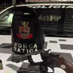 Botucatu: Mulher é presa por porte ilegal de arma em abordagem da Força Tática na Vila Santana