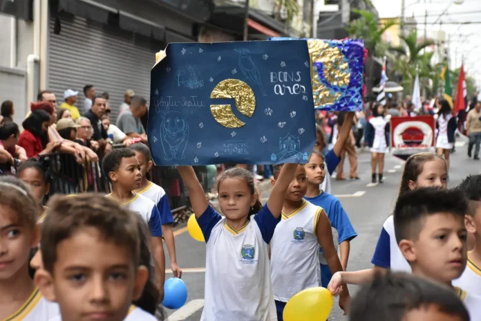 botucatu-desfile-aniversario-310325