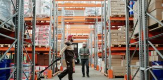 Crescimento do varejo aquece busca por armazenagem urbana Crescimento do varejo aquece busca por armazenagem urbana