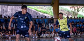 Sementinhas do Esporte 4 oferece aulas gratuitas de futsal