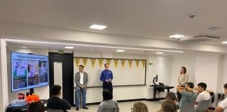 Jovens disputam vagas em faculdade internacional em Brasília Jovens disputam vagas em faculdade internacional em Brasília