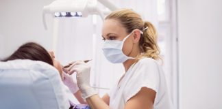 Doença rara pode levar a lesões na mucosa oral