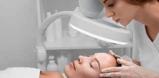 Estética avançada corrige a pele sem cortes Estética avançada corrige a pele sem cortes