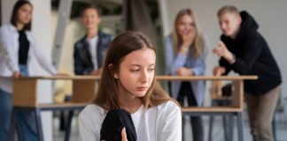 Pesquisas revelam aumento de bullying entre jovens Pesquisas revelam aumento de bullying entre jovens