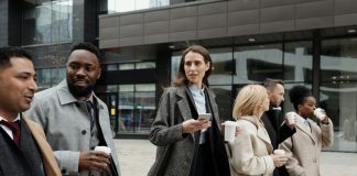 Networking impulsiona carreiras ao fortalecer conexões profissionais Networking impulsiona carreiras ao fortalecer conexões profissionais