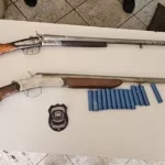 Botucatu: Homem com dois mandados de prisão é detido com espingardas e pistola de airsoft durante operação