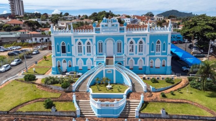 Amparo celebra parceria com a govtech Destinos Inteligentes Amparo celebra parceria com a govtech Destinos Inteligentes