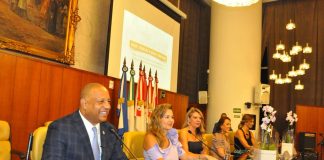 Cem mulheres empreendedoras são homenageadas na Câmara de SP Cem mulheres empreendedoras são homenageadas na Câmara de SP