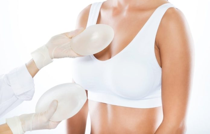 Cirurgia de explante mamário cresce no Brasil Cirurgia de explante mamário cresce no Brasil