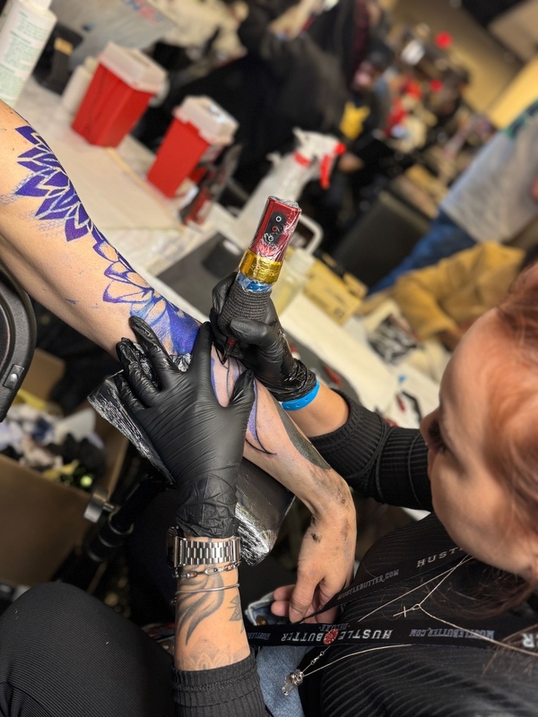 Tatuadora Thaysa Lucena é 2º lugar em evento internacional nos EUA Tatuadora Thaysa Lucena é 2º lugar em evento internacional nos EUA