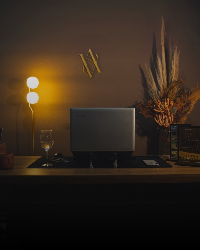 Projeto Deluxe alinha presença digital de cirurgiã plástica Projeto Deluxe alinha presença digital de cirurgiã plástica