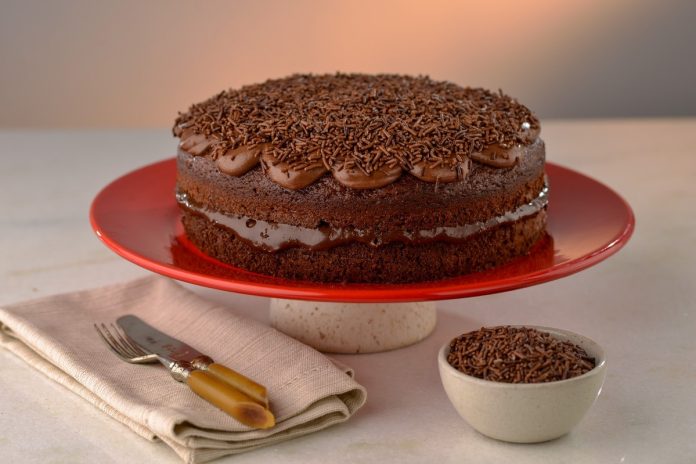 Fábrica de Bolo Vó Alzira investe no uso de IA para crescer