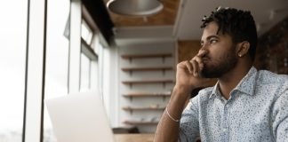 Otimismo de empresas recua no Brasil e no mundo