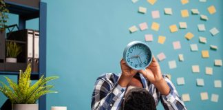 OMS classifica burnout como condição de saúde ocupacional OMS classifica burnout como condição de saúde ocupacional