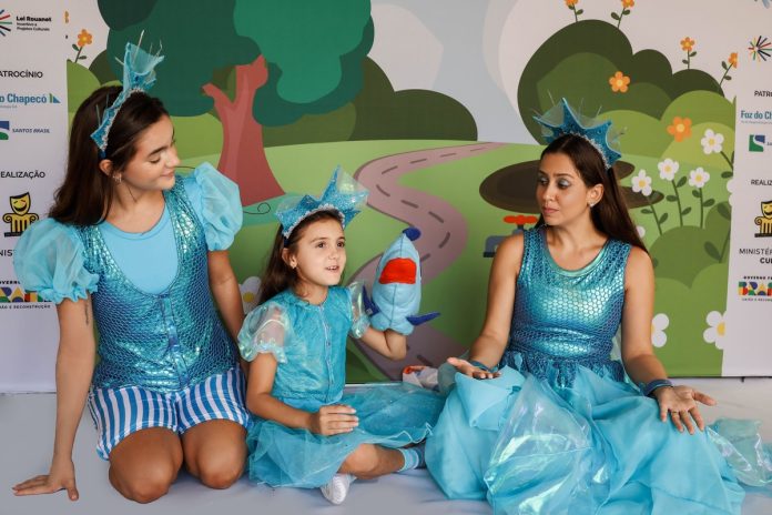 Espetáculo teatral ‘Ô água, cadê você?’ prepara turnê Espetáculo teatral ‘Ô água, cadê você?’ prepara turnê