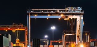 Tarifas entre Brasil e EUA ameaçam o comércio em 2025 Tarifas entre Brasil e EUA ameaçam o comércio em 2025