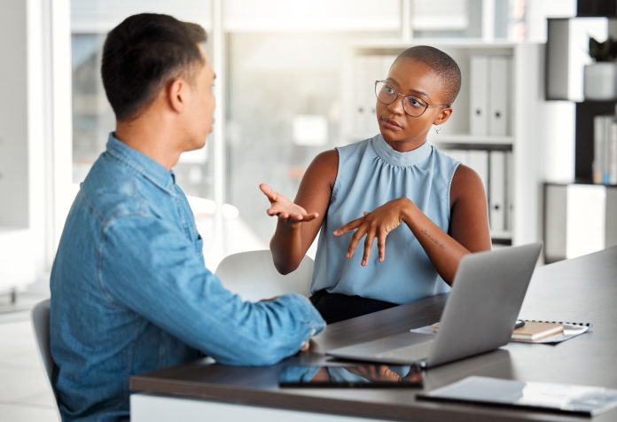 Especialista compartilha dicas para pedir aumento de salário Especialista compartilha dicas para pedir aumento de salário