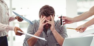 Governo adia nova regra sobre saúde mental no trabalho Governo adia nova regra sobre saúde mental no trabalho