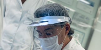 Avanços  impulsionam implantodontia e estética em 2025