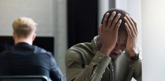 Nova NR-1 expõe o peso do ambiente de trabalho no adoecimento mental