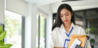 Pedidos de demissões acendem alerta nas empresas brasileiras Pedidos de demissões acendem alerta nas empresas brasileiras