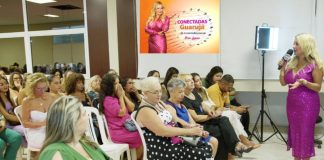 Cris Lopes celebra um ano de Conectadas com 2.300 mulheres