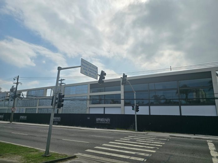 Residencial ocupa antigo terreno do Extra na Barra da Tijuca Residencial ocupa antigo terreno do Extra na Barra da Tijuca