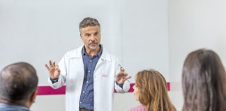 Formação em medicina abre espaço para múltiplas carreiras