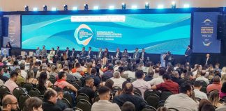 Gestores públicos se reúnem em seminário sobre eficiência e transparência Gestores públicos se reúnem em seminário sobre eficiência e transparência