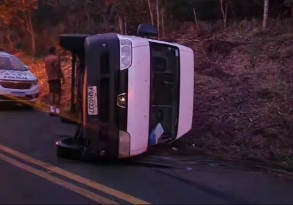 van-prefeitura-botucatu-150625