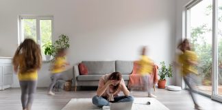 Burnout parental: Kidzenith busca aliviar a carga mental