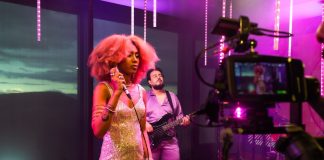 Sonastério ilumina lança novo episódio com Augusta Barna com faixas inéditas