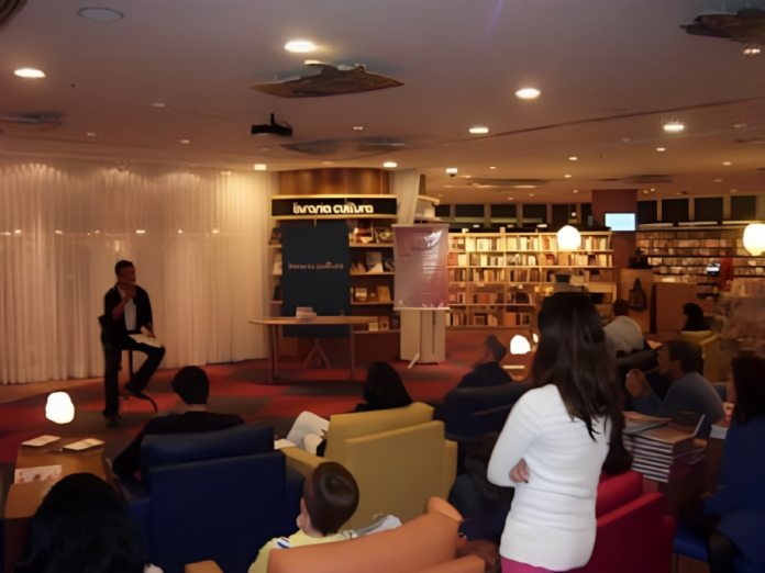 Livro que une poesia e reflexão é usado em terapias Livro que une poesia e reflexão é usado em terapias