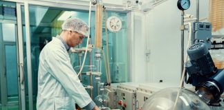 Escovas para balões volumétricos garantem higiene em laboratórios brasileiros