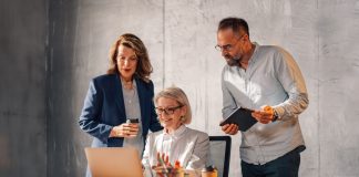 Empresas descobrem estratégia na retenção de Baby Boomers