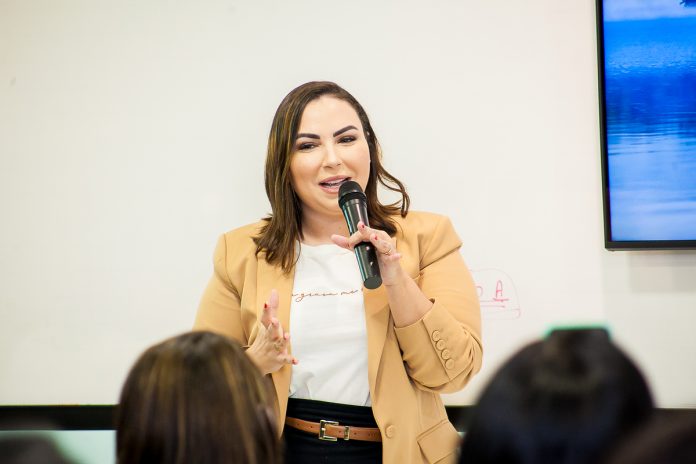 Mentores e infoprodutores discutem uso da IA em Vila Velha