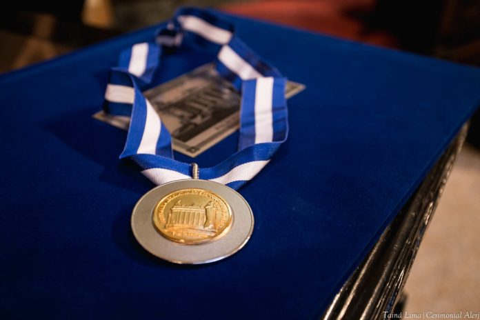 Ricardo Cavalcanti Ribeiro é homenageado com a Medalha Tiradentes