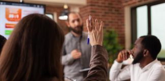 Produtividade tóxica impacta segurança do trabalho e cultura organizacional