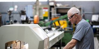 Blumenau Iluminação celebra 47 anos com foco no futuro Blumenau Iluminação celebra 47 anos com foco no futuro