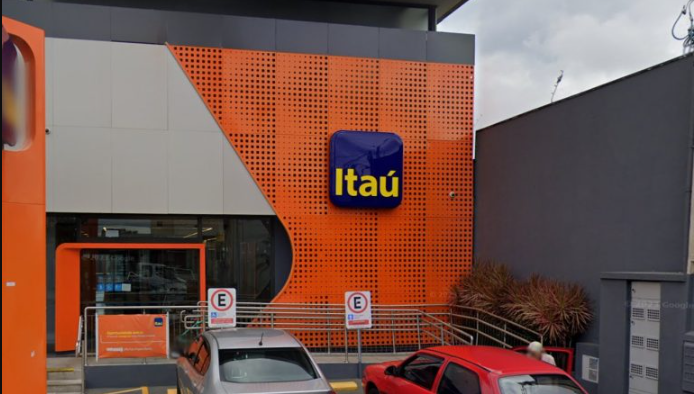 banco-itau-botucatu-010827
