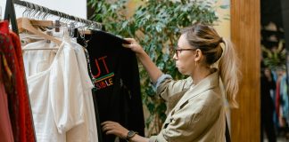 Com cidades saturadas, varejo brasileiro cresce no interior Com cidades saturadas, varejo brasileiro cresce no interior