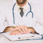 Empresa terceirizada atrasa salários de médicos em Botucatu