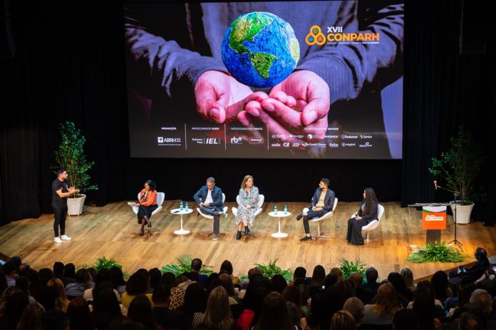 XVIII CONPARH celebra a essência humana na era digital XVIII CONPARH celebra a essência humana na era digital