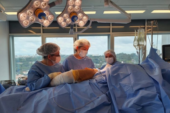 Técnica menos invasiva acelera pós-operatório do quadril Técnica menos invasiva acelera pós-operatório do quadril