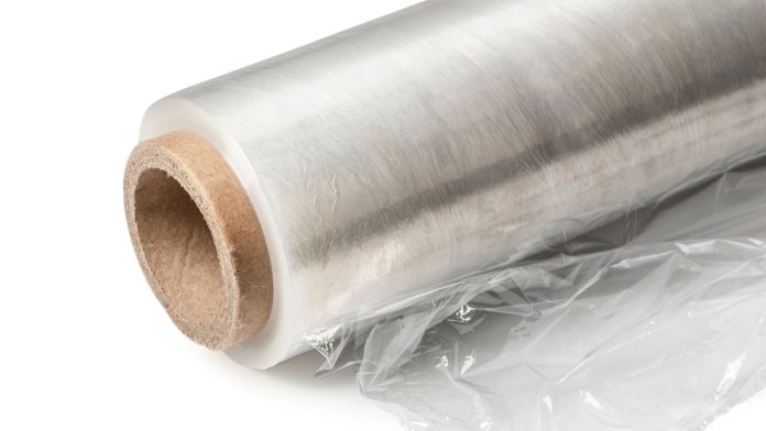 Setor alimentício aposta em alternativas para reduzir impacto do plástico filme