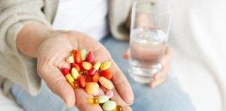 Médicos alertam: vitaminas em excesso causam riscos à saúde